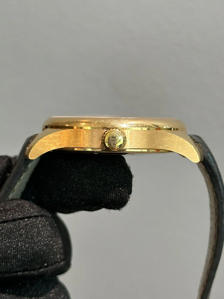 Girard Perregaux WW.TC TRAVELLER SMALL SECOND 49865